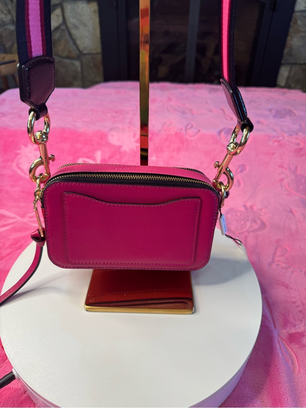 Marc Jacob’s Snapshot Hibiscus Multi • NWT • Guitar Strap • Gold Hardware - Picture 10 of 11